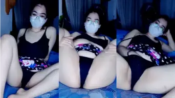 Abg Malming Ngangkang Nemenin Pascol Video by PornTrex