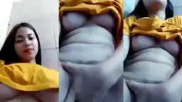 ABG Toket Bulat Omek Baju Kuning Video by Eporner