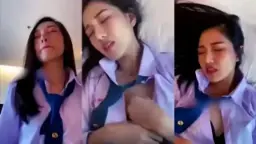 Daun Masih Muda Genjot Sugar Daddy Pake Seragam