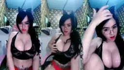 Goyangan Mia Khilaf Temenin Malam Jumat Video by BOKEPSIN