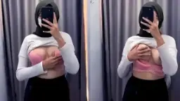 Hijaber Daun Masih Muda Pamerin Toket Mulus Video by PornOne
