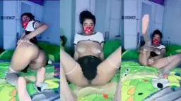 Ica Ngangkang Pamer Meki Pink Video by YouJizz