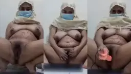 Jameela Lepas Mukenah Ngocok Memek Video by xHamster