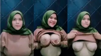 Kerudung Ijo Pamer Toket Viral