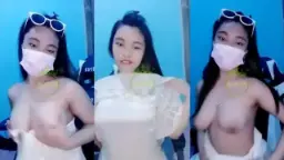 Miss Azeel show Toket bulat bening masih Kenyel Video by xNxx