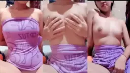 Siswi Cantik Pamer Body Mantap Video by BebasIndo