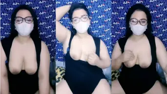 Tante Felicia Montok Remas Toket MangoLive