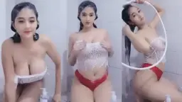 Violine Uting Coklat Live Mandi Video by PornOne